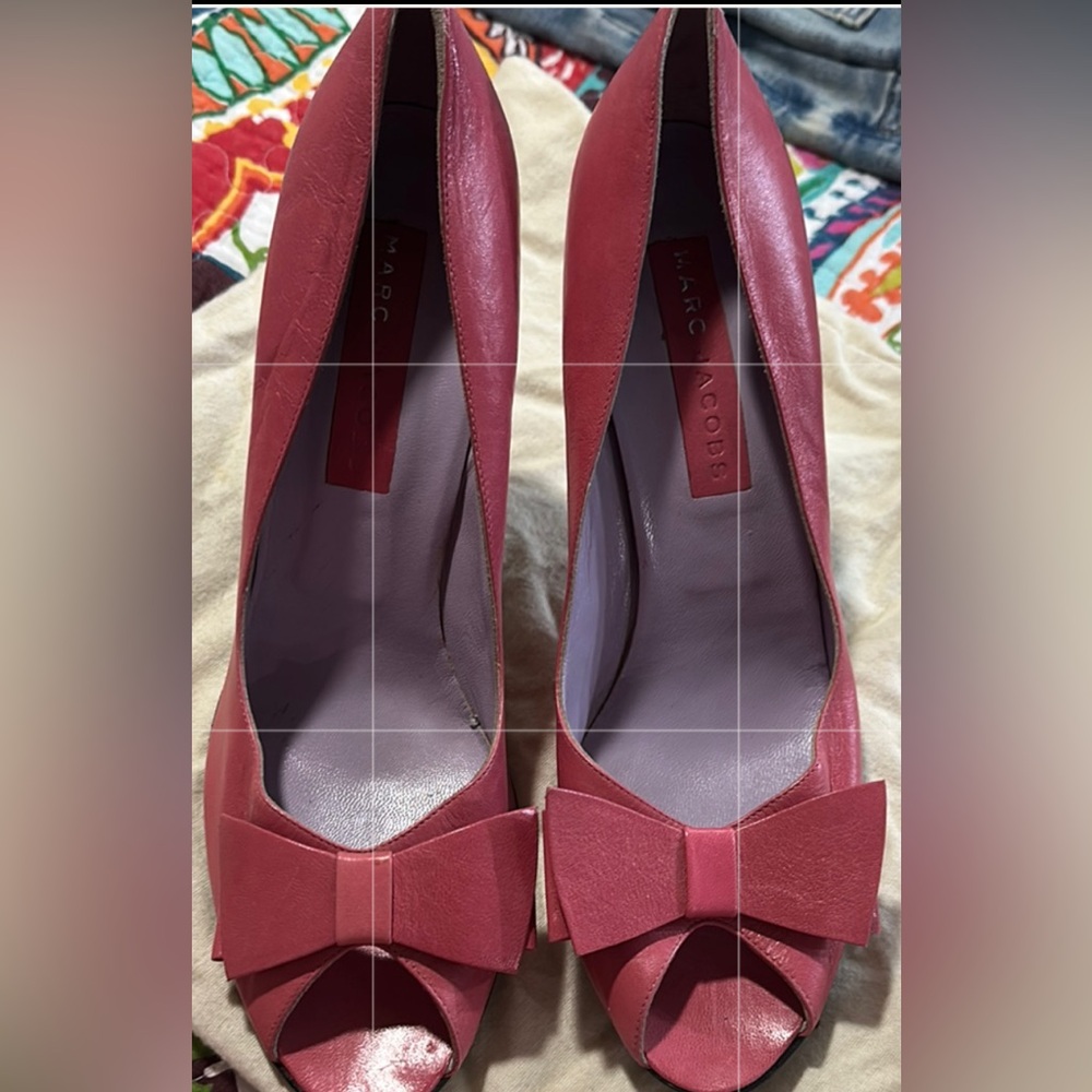 Marc Jacobs Pink Heels Elegant Design